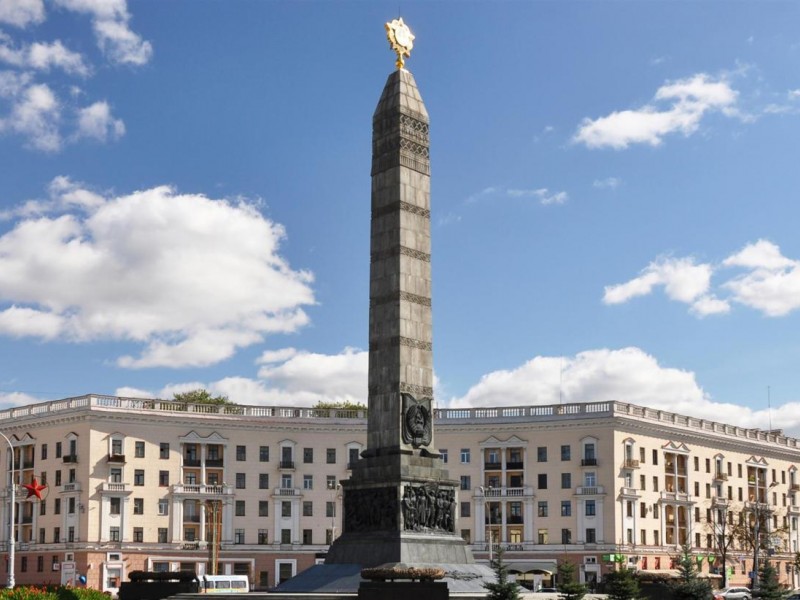 Walking tour of Minsk Пешеходная экскурсия по Минску