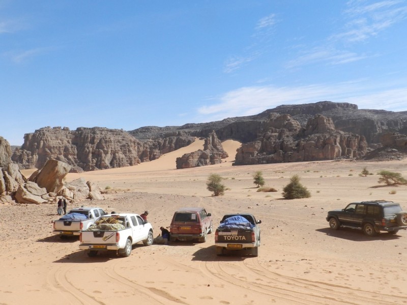 4x4 tour: Authentic Algerian desert