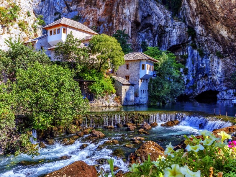 All seasons 9 days Bosnia discovery non-touristy tour from Mostar. Monterrasol Travel private tour by car. Off the beaten path travel to Medieval land of Bosnia.
