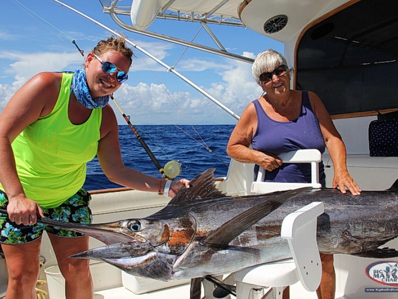 Offshore Full Day fishing charter in Punta Cana, the boat Sherlock II 39' . The best crew!