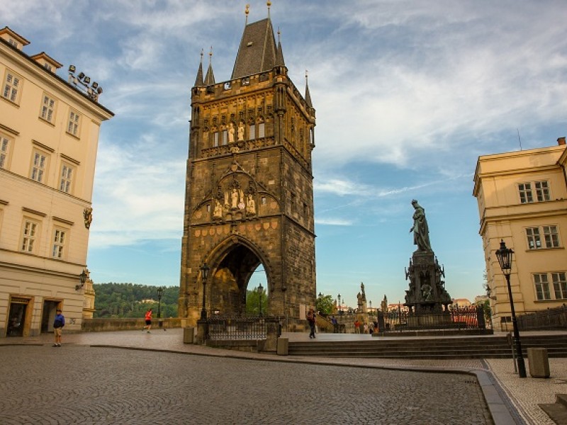 Charles Bridge - Quest tours of Prague