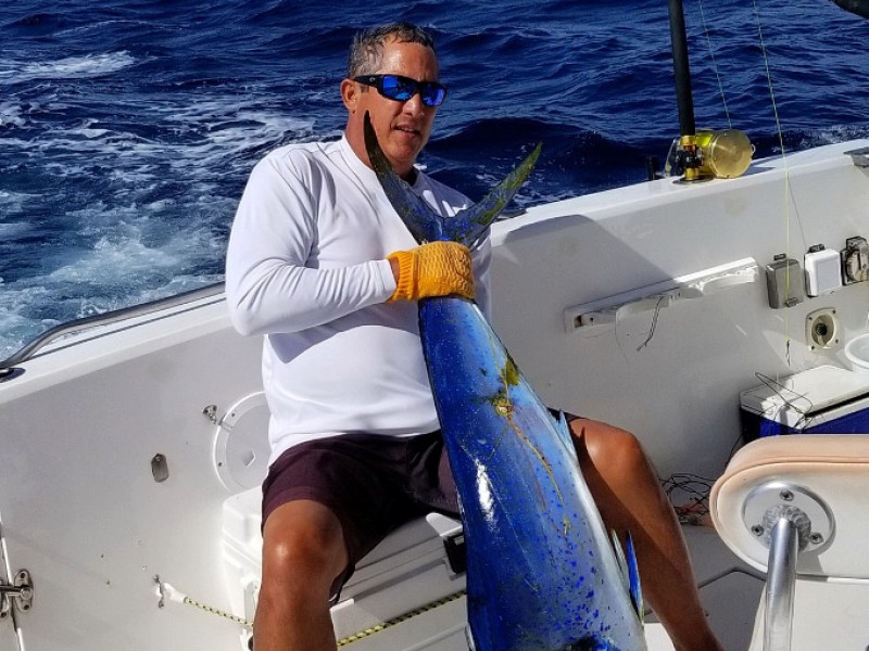 Offshore Full Day fishing charter in Punta Cana, the boat Sherlock II 39' . The best crew!