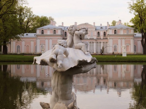 Individual excursions and tours to Saint-Petersburg Russia