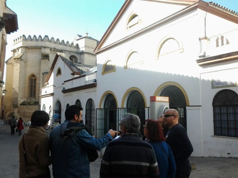 FROM THE MACARENA GATE TO THE CATHEDRAL