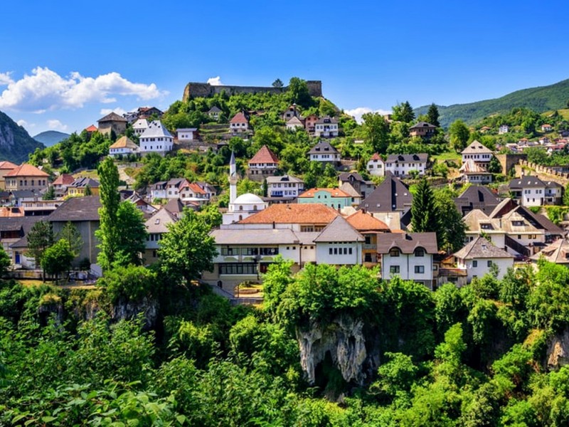 All seasons 9 days Bosnia discovery non-touristy places tour from Tuzla. Private tour with minivan by Monterrasol Travel. Explore Medieval land of Bosnia by off the beaten path travel.