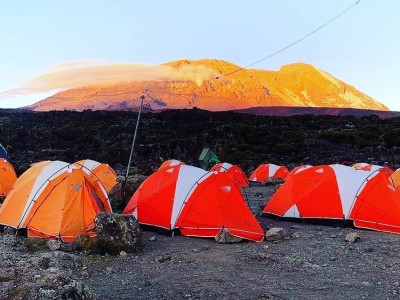 KILIMANJARO CLIMB VIA LEMOSHO ROUTE 8 DAYS 7 NIGHTS