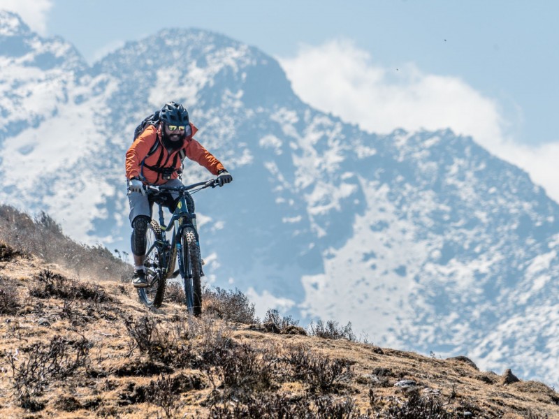 6 Days Langtang Heli Enduro Mountain Biking Tour