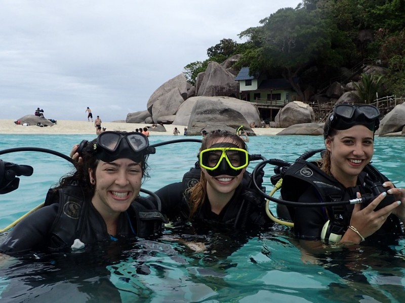 Scuba diving for absolute beginners in Samui