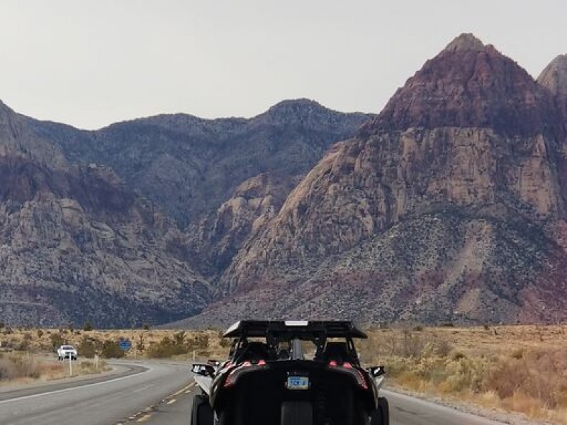 Polaris Slingshot Guided Tour to the Valley of Fire